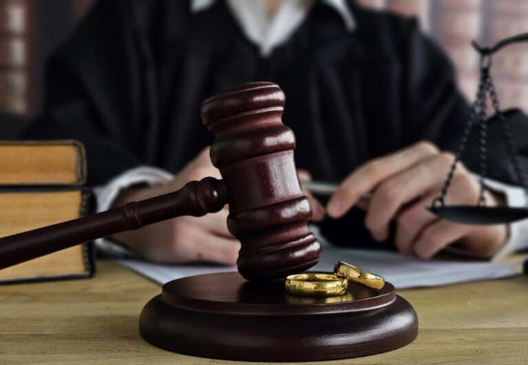 Strittige Scheidung: Ablauf und Scheidungsgründe